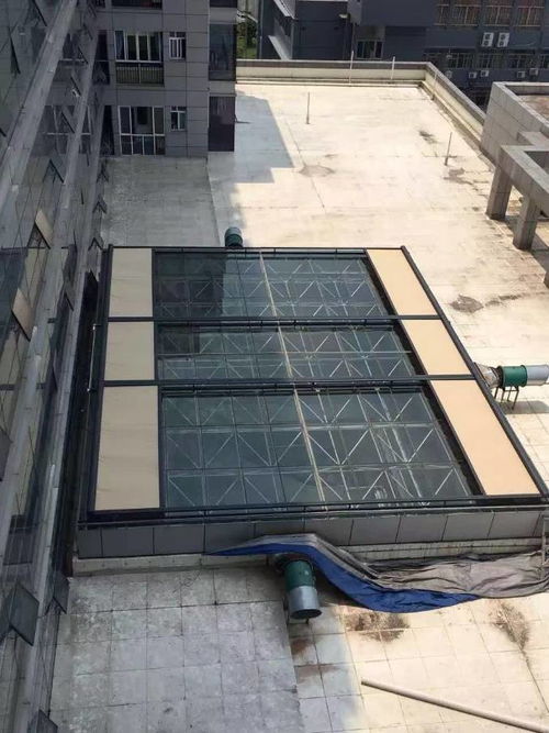 采光瓦 現(xiàn)代建筑的明亮選擇——以湖里采光瓦與彩瑞建材為例